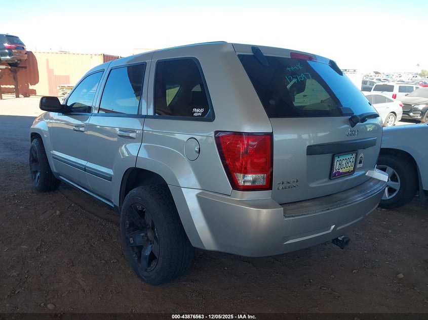 1J8GR48K58C137097 2008 JEEP GRAND CHEROKEE photo no. 3