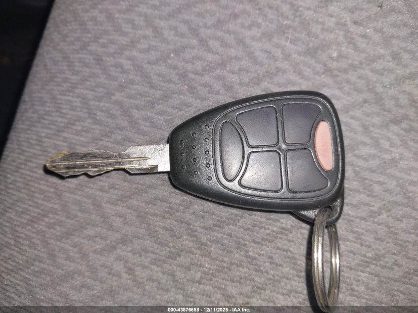 2007 Chrysler Town & Country Touring VIN: 2A4GP54L57R318136 Lot: 43876658