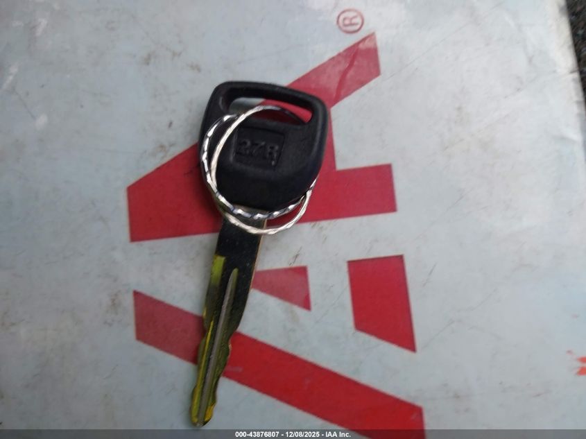 2000 Honda Cr-V Lx VIN: JHLRD2840YS002011 Lot: 43876807