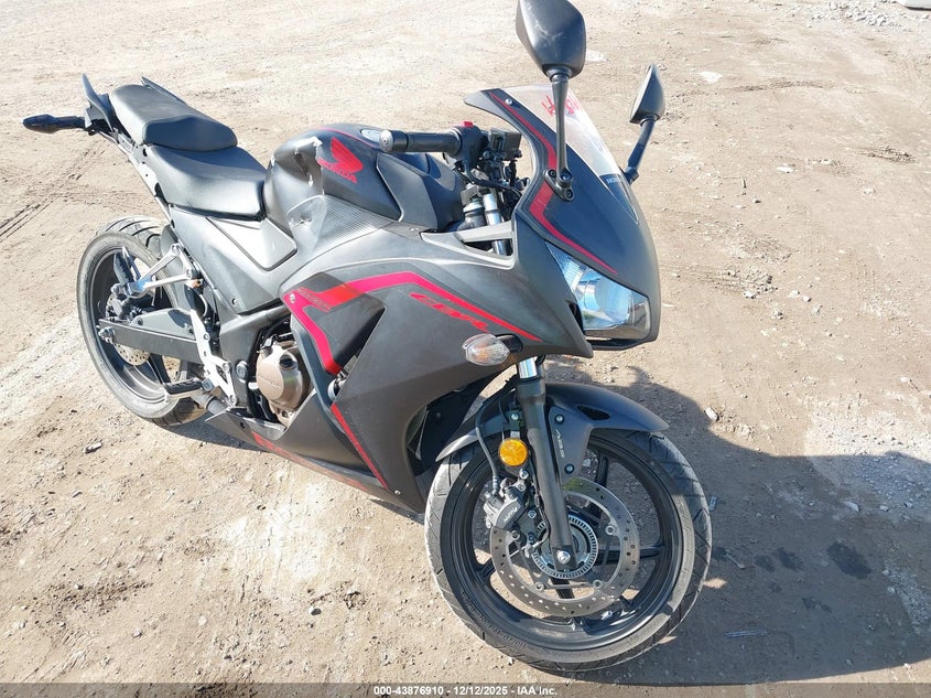 MLHNC515XM5700201 HONDA CBR300 Photo 1