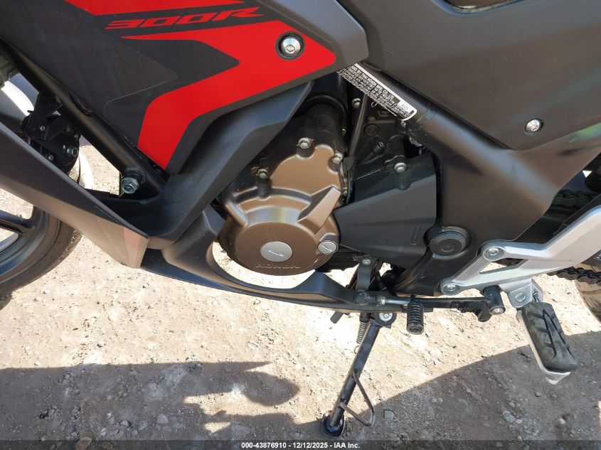 2021 Honda Cbr300 Ra VIN: MLHNC515XM5700201 Lot: 43876910