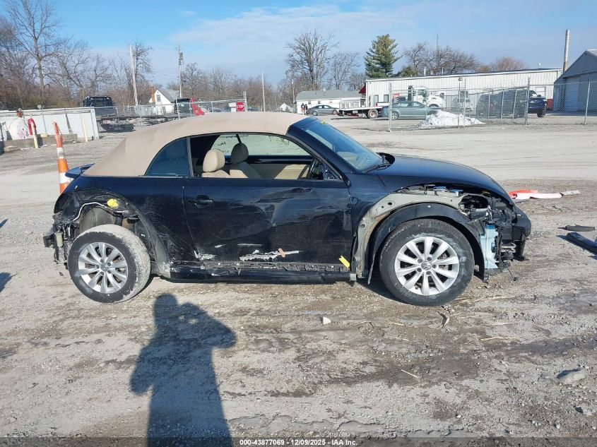 2017 Volkswagen Beetle #Pinkbeetle/1.8T Classic/1.8T S/1.8T Se/1.8T Sel VIN: 3VW517AT1HM803250 Lot: 43877069