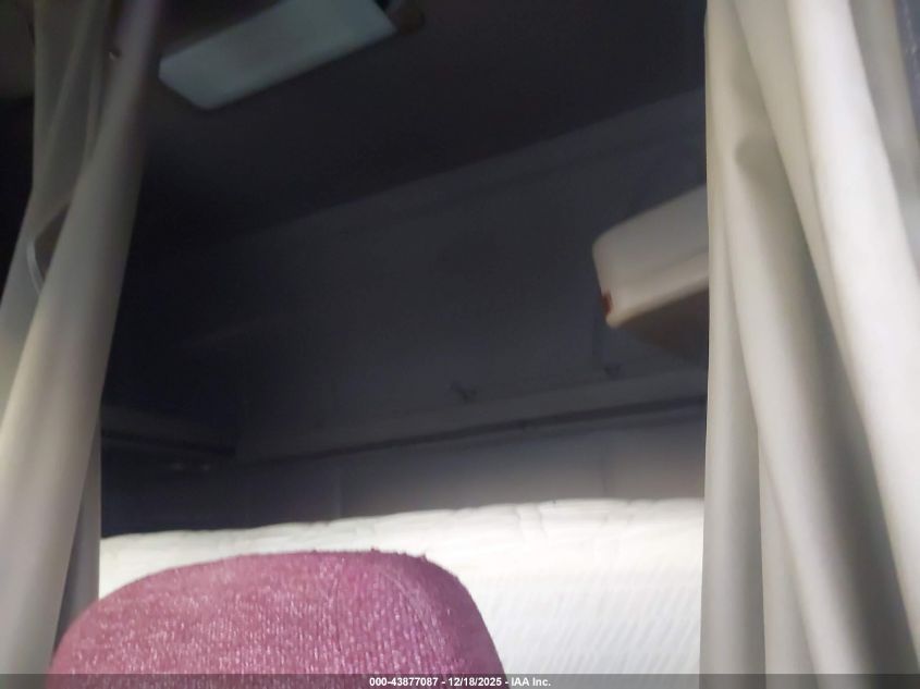 2005 International 9200 9200I VIN: 2HSCEAPR85C140149 Lot: 43877087