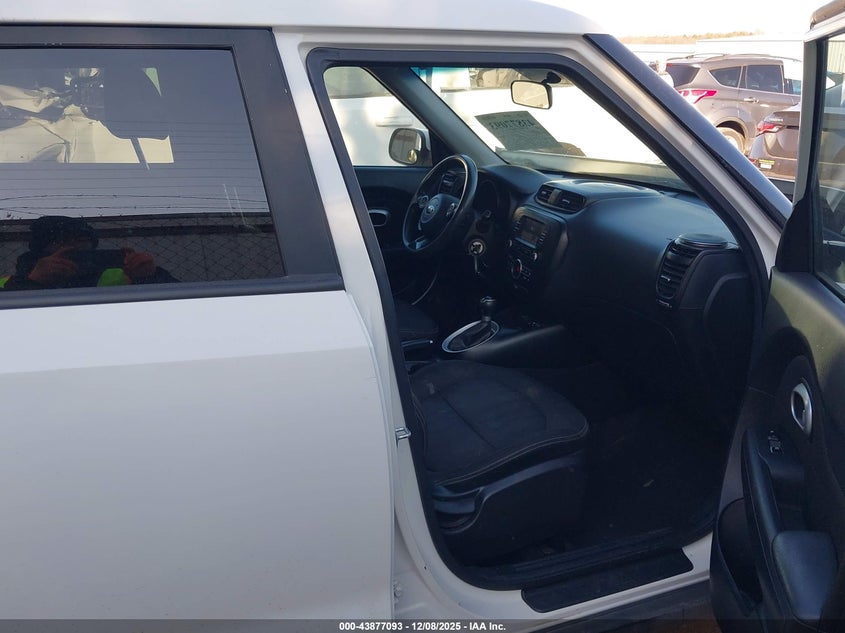 2017 KIA SOUL auction photo 5