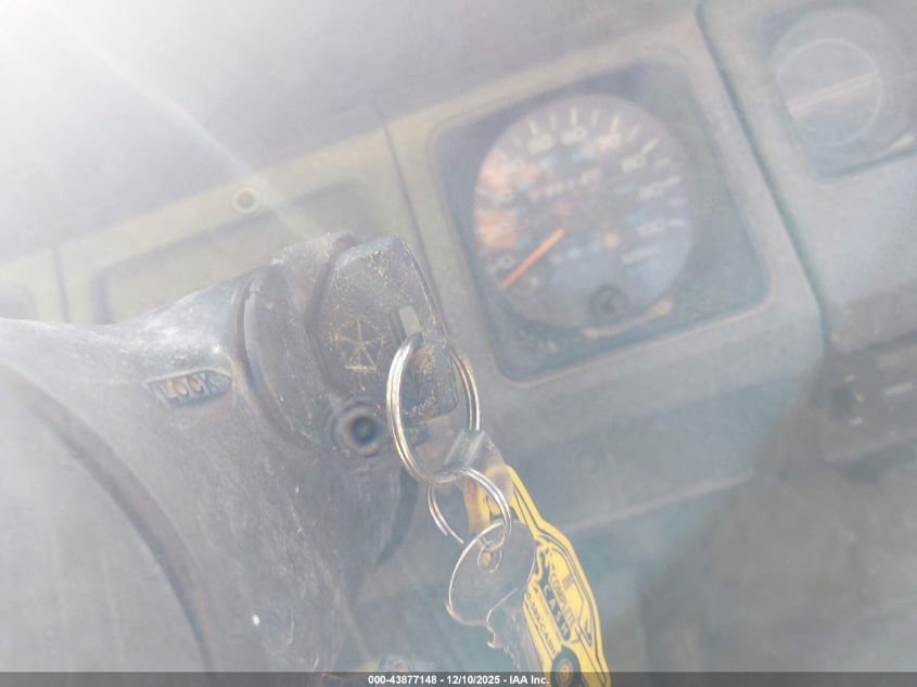 1994 Jeep Wrangler / Yj S VIN: 1J4FY19P3RP455674 Lot: 43877148