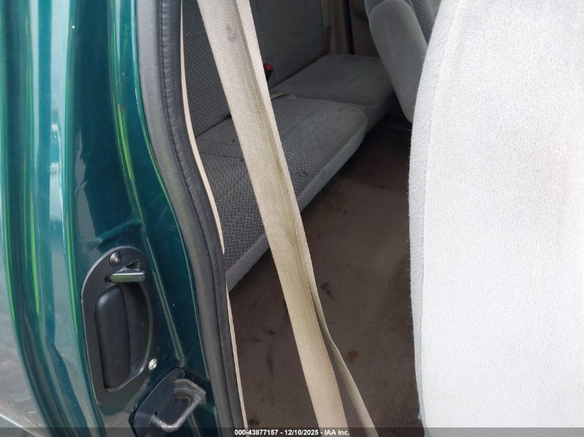 2000 Ford F-150 Work Series/Xl/Xlt VIN: 1FTZX1721YNB49564 Lot: 43877157