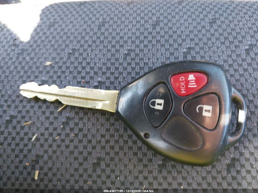 2009 Toyota Yaris VIN: JTDJT903395227967 Lot: 43877159