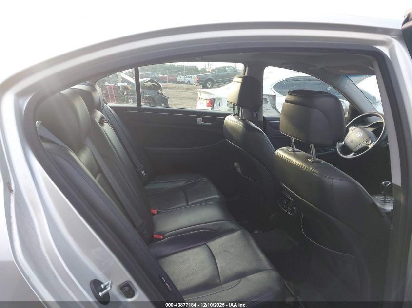 2013 Hyundai Genesis 3.8 VIN: KMHGC4DD2DU227243 Lot: 43877184