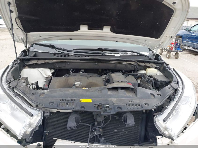 2017 Toyota Highlander Xle VIN: 5TDJZRFH7HS456582 Lot: 43877187