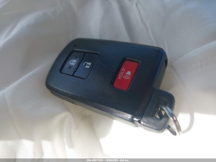 2018 Toyota Rav4 Xle VIN: JTMRFREV8JJ739093 Lot: 43877230