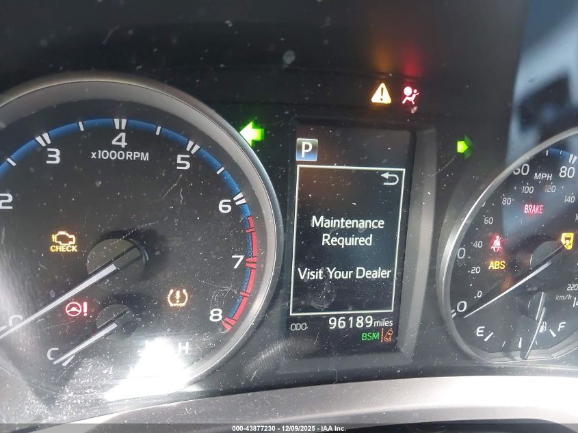 2018 Toyota Rav4 Xle VIN: JTMRFREV8JJ739093 Lot: 43877230