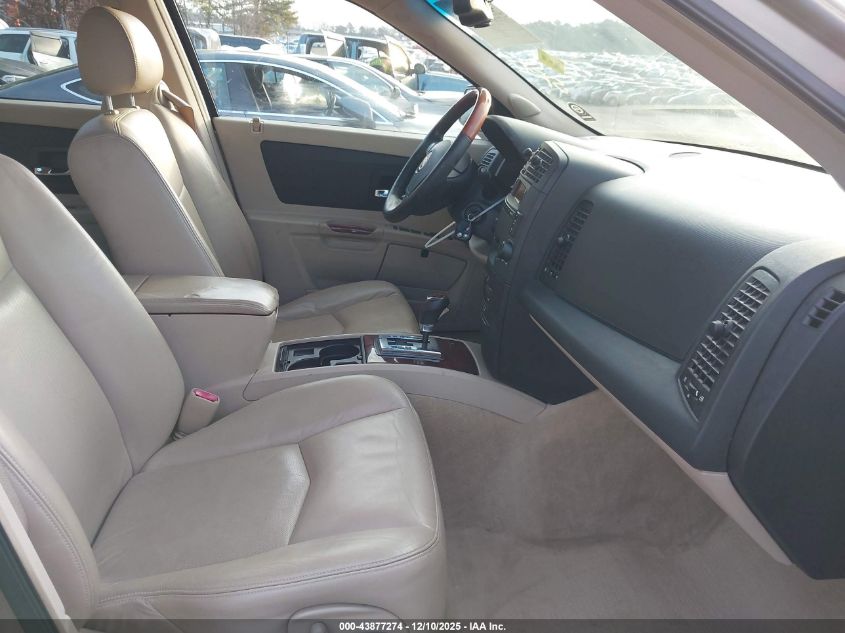 2004 Cadillac Srx Standard VIN: 1GYDE637040117382 Lot: 43877274