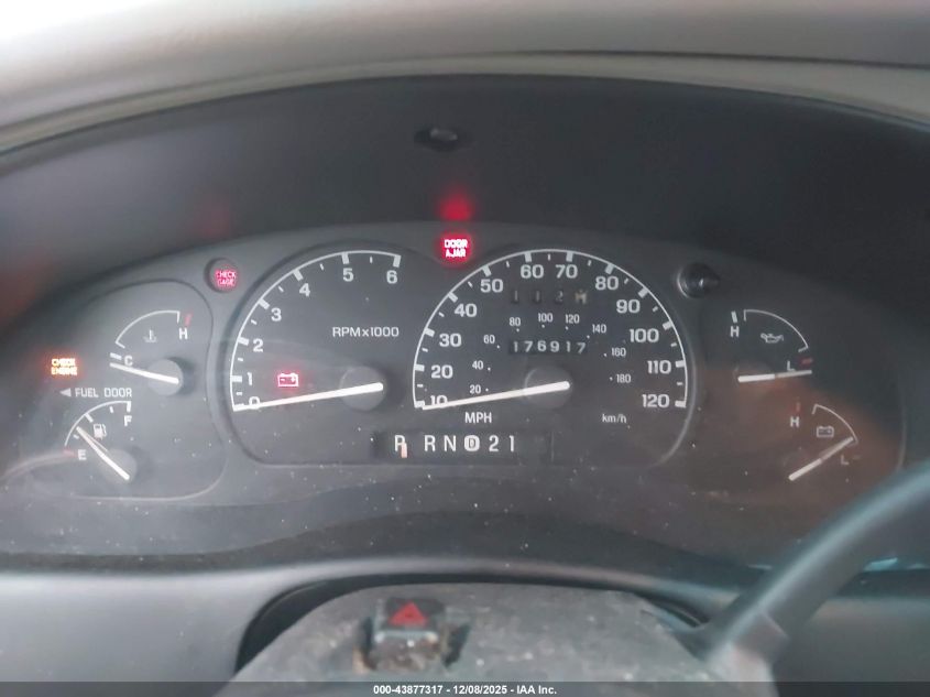 1998 Ford Explorer Eddie Bauer/Limited/Xl/Xlt VIN: 1FMZU32E8WUA21617 Lot: 43877317