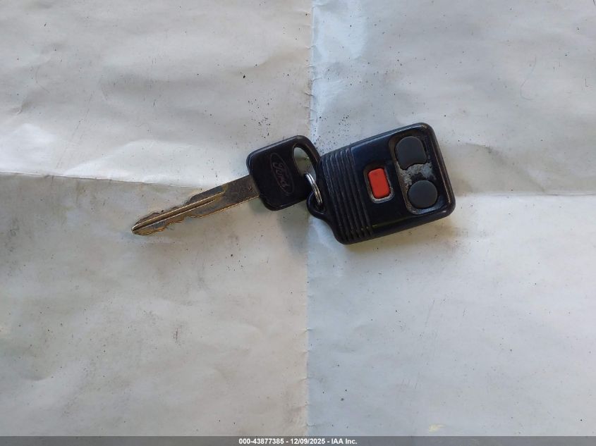 2003 Ford E-150 Commercial VIN: 1FTRE14233HB17071 Lot: 43877385