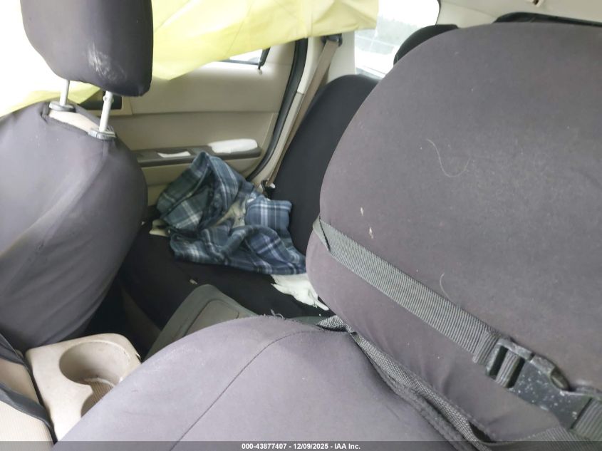 2008 Ford Escape Xlt VIN: 1FMCU03ZX8KC72854 Lot: 43877407