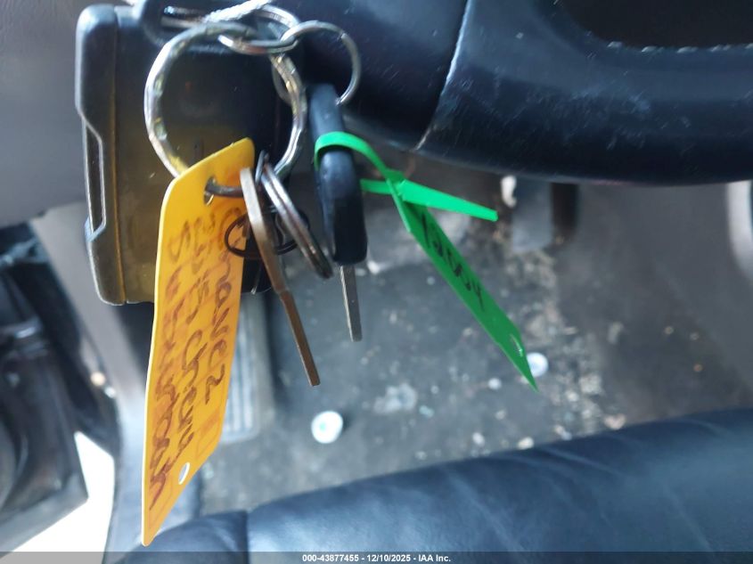 2015 Chevrolet Suburban 1500 Lt VIN: 1GNSCJKC1FR597944 Lot: 43877455