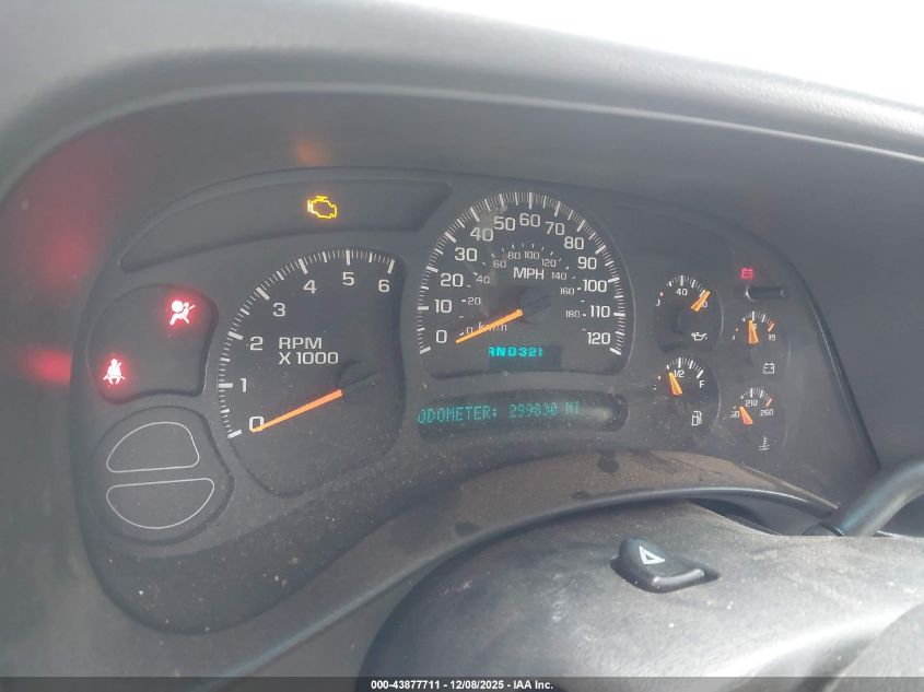 2004 Chevrolet Silverado 1500 Z71 VIN: 1GCEK19T54E211996 Lot: 43877711