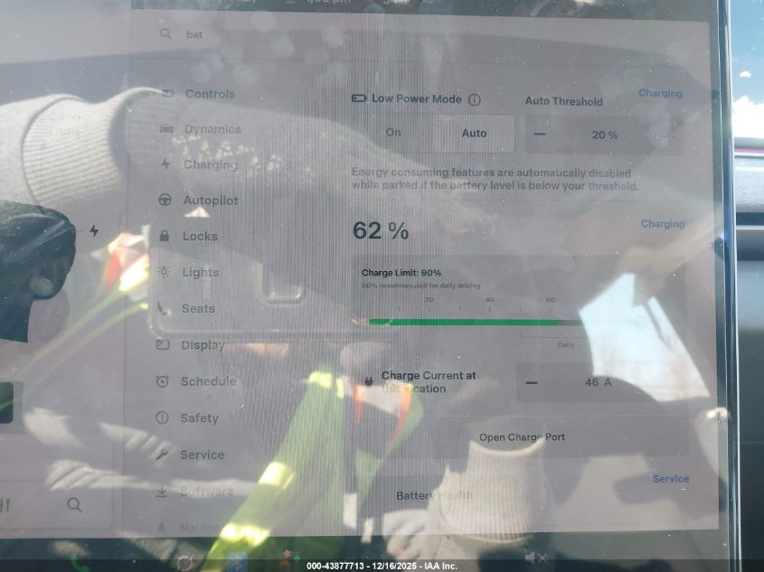 2025 Tesla Model 3 Long Range All-Wheel Drive VIN: 5YJ3E1EB1SF021815 Lot: 43877713