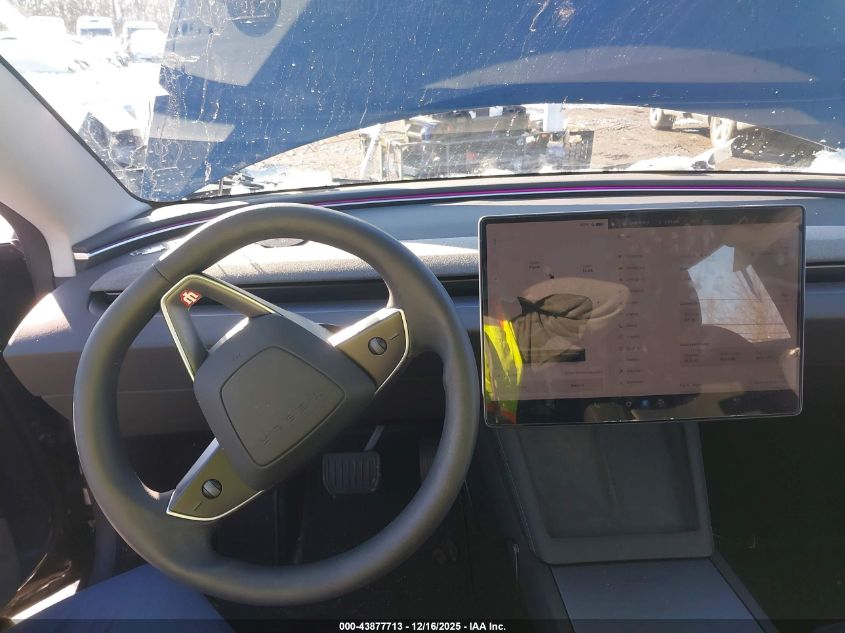 2025 Tesla Model 3 Long Range All-Wheel Drive VIN: 5YJ3E1EB1SF021815 Lot: 43877713