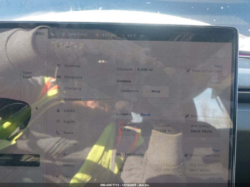 2025 Tesla Model 3 Long Range All-Wheel Drive VIN: 5YJ3E1EB1SF021815 Lot: 43877713