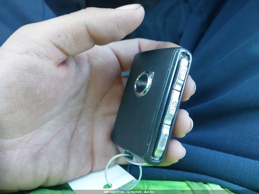 2020 Volvo S60 T5 Momentum VIN: 7JR102FK6LG039908 Lot: 43877734