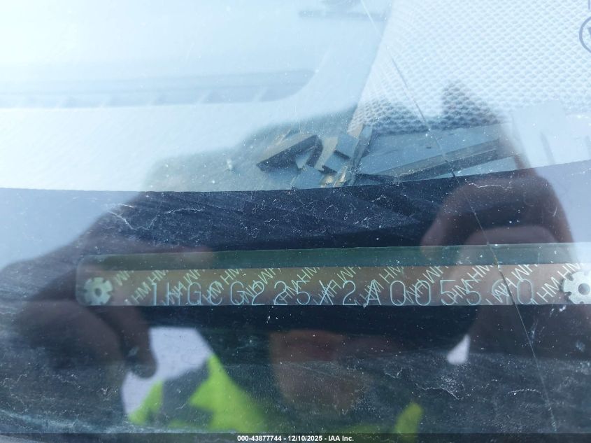 2002 Honda Accord 3.0 Ex VIN: 1HGCG225X2A005590 Lot: 43877744