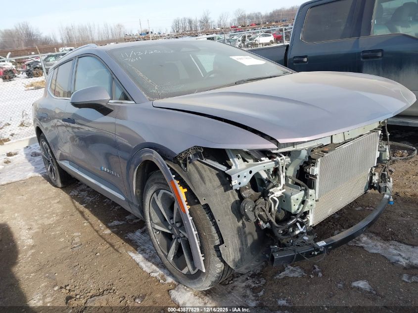 CHEVROLET EQUINOX LT 2