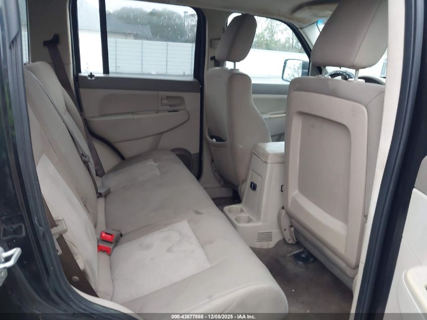 2008 Jeep Liberty Sport VIN: 1J8GP28K08W203175 Lot: 43877888