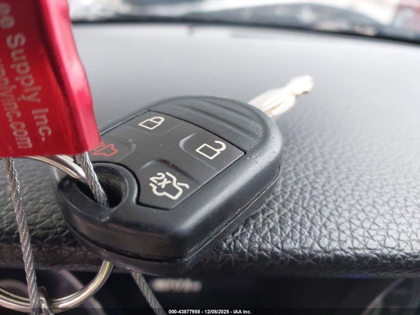 2014 Ford Mustang V6 Premium VIN: 1ZVBP8EM6E5205506 Lot: 43877958