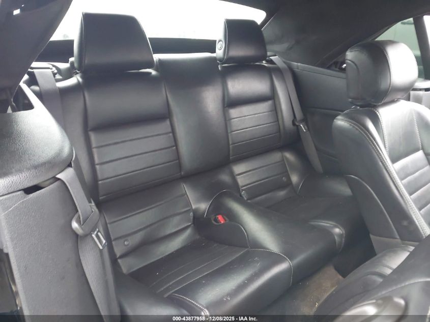 2014 Ford Mustang V6 Premium VIN: 1ZVBP8EM6E5205506 Lot: 43877958