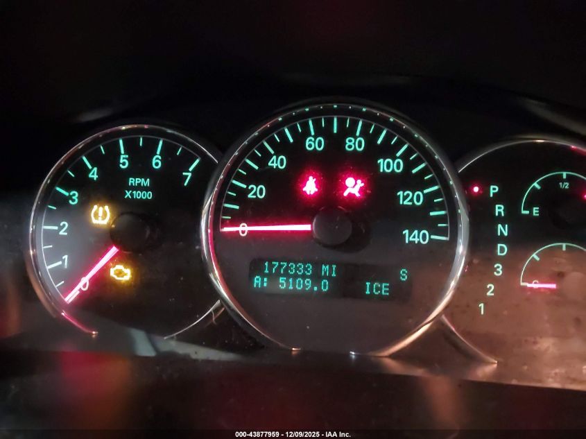 2007 Buick Lacrosse Cxs VIN: 2G4WE587771246807 Lot: 43877959