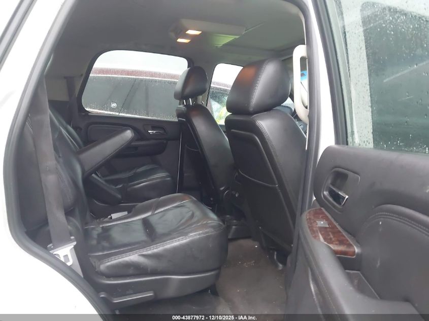 2010 GMC Yukon Denali VIN: 1GKUKEEF7AR270415 Lot: 43877972