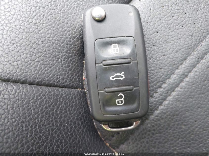 2015 Volkswagen Passat 1.8T Se VIN: 1VWBT7A33FC024525 Lot: 43878063