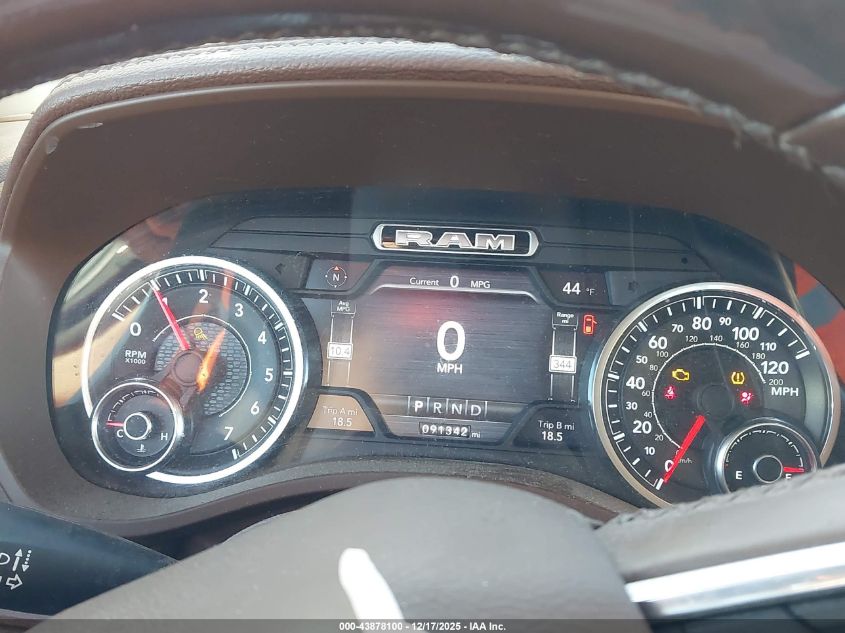 2019 Ram 1500 Laramie 4X4 5'7 Box VIN: 1C6SRFJT5KN582619 Lot: 43878100