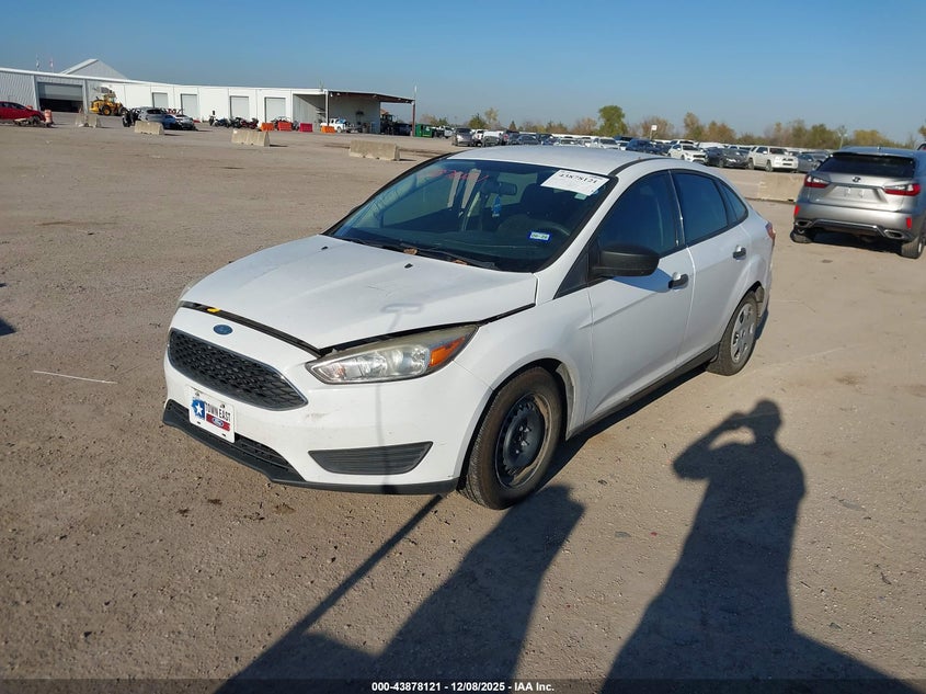 1FADP3E2XHL332441 2017 FORD FOCUS photo no. 2