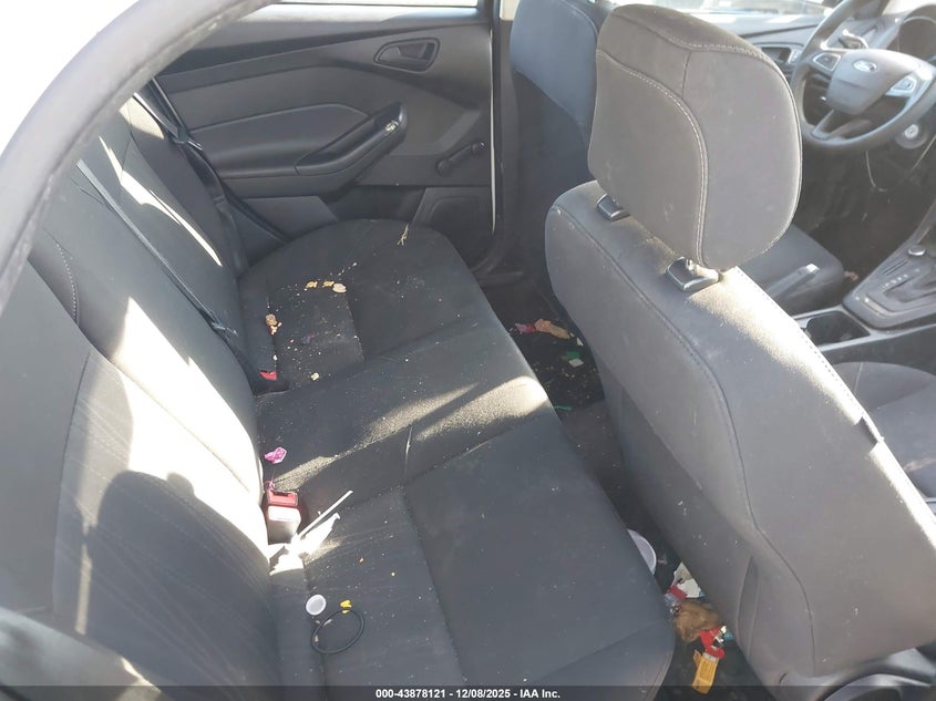 1FADP3E2XHL332441 2017 FORD FOCUS photo no. 8