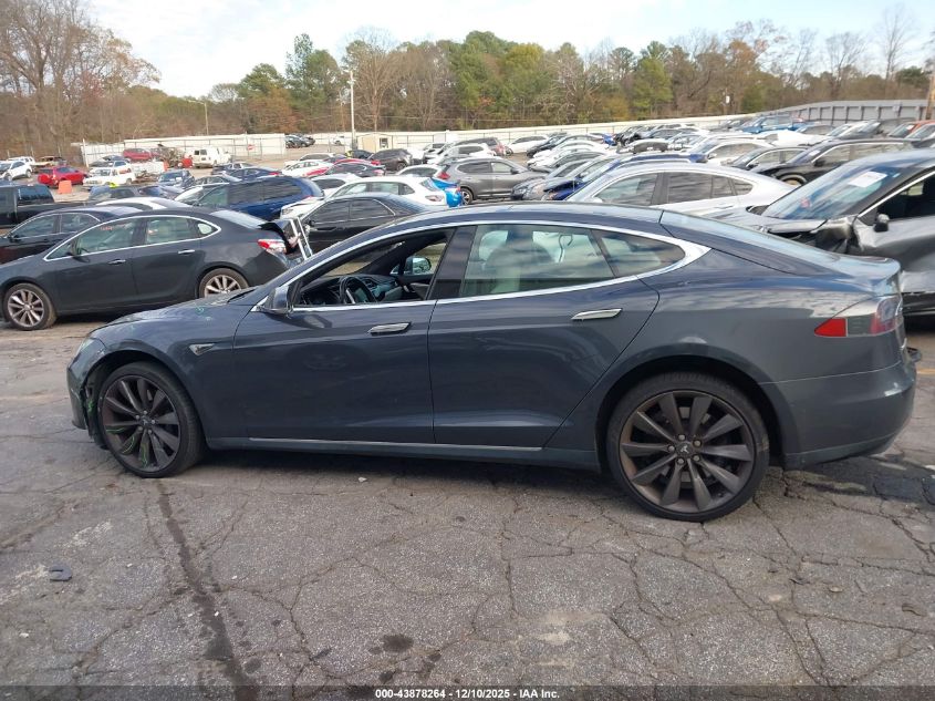 2016 Tesla Model S 60D/70D/75D/85D/90D VIN: 5YJSA1E28GF128617 Lot: 43878264