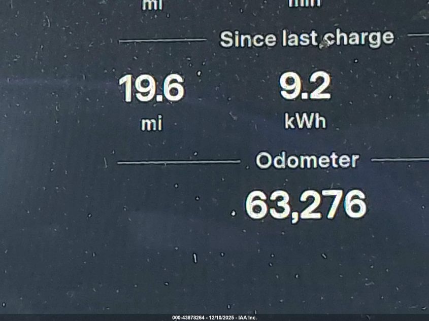 2016 Tesla Model S 60D/70D/75D/85D/90D VIN: 5YJSA1E28GF128617 Lot: 43878264