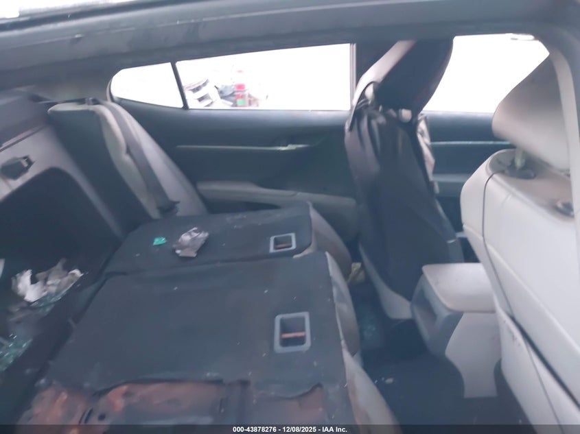 2022 TOYOTA CAMRY auction photo 8