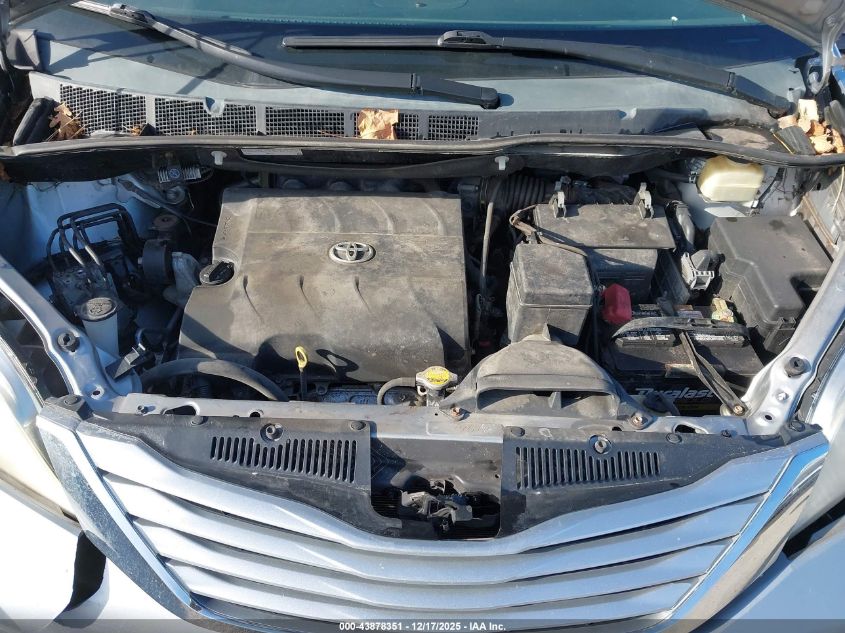 2015 Toyota Sienna Le 8 Passenger VIN: 5TDKK3DC5FS683246 Lot: 43878351