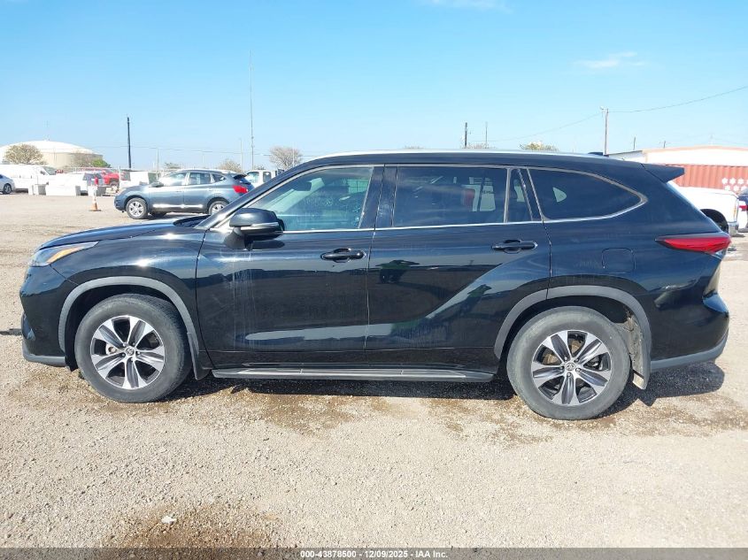 2021 Toyota Highlander Xle VIN: 5TDGZRAH9MS052176 Lot: 43878500