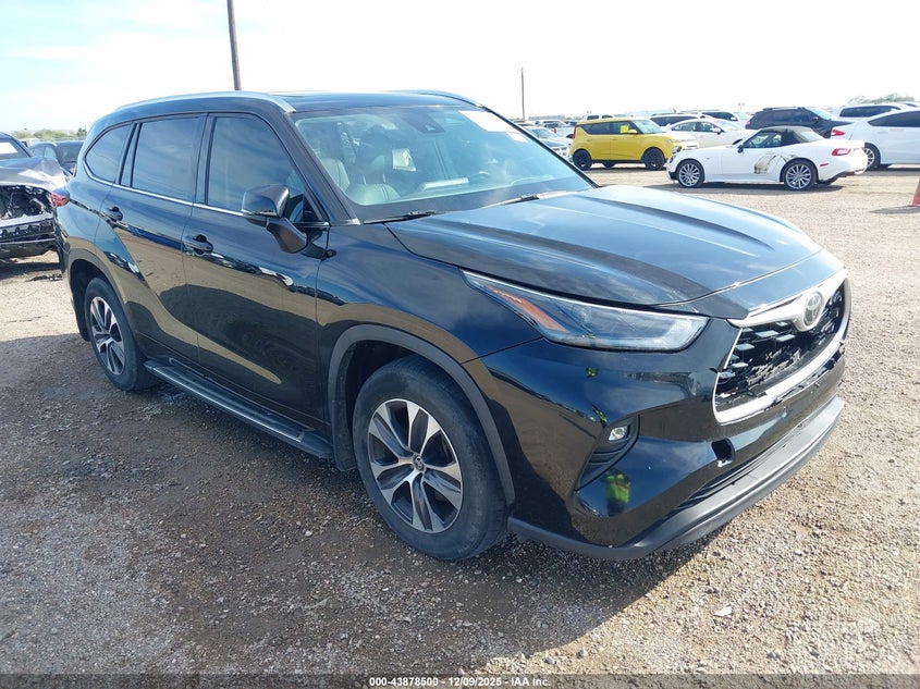 2021 Toyota Highlander Xle