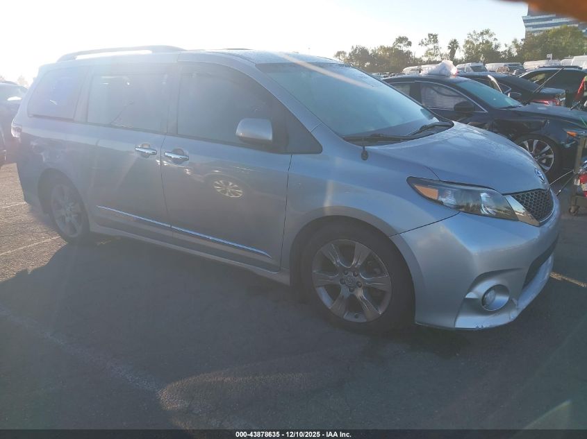 TOYOTA SIENNA SE 8 PASSENGER