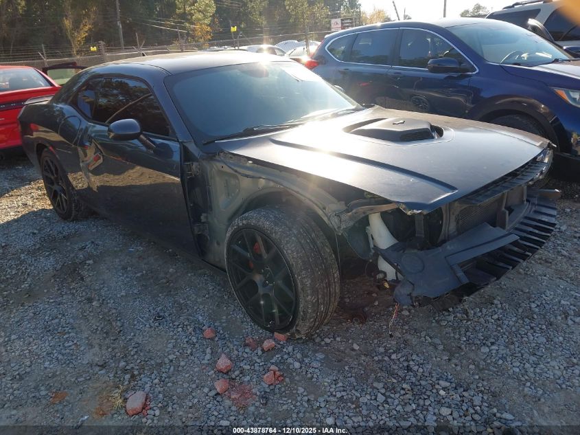 DODGE CHALLENGER 392 HEMI SCAT PACK SHAKER