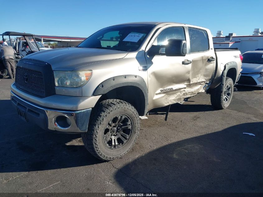 2008 Toyota Tundra Sr5 5.7L V8 VIN: 5TFDV54188X036640 Lot: 43878796