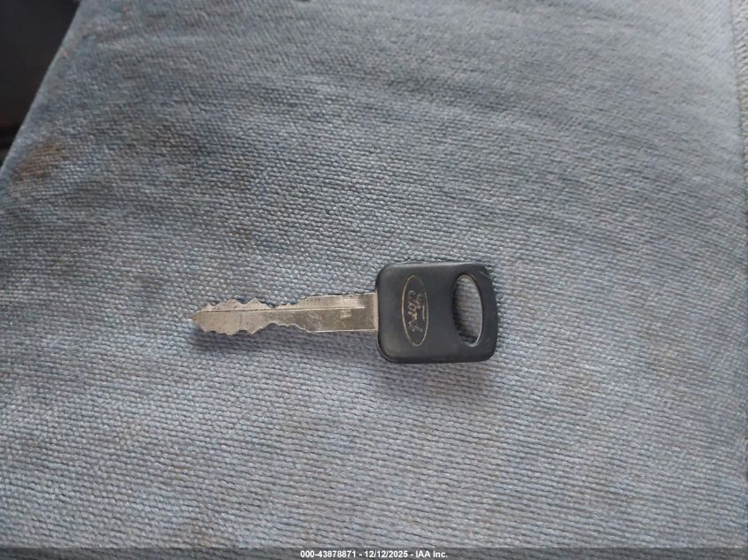 1995 Ford Econoline E350 Cutaway Van VIN: 1FDKE30G8SHA96730 Lot: 43878871