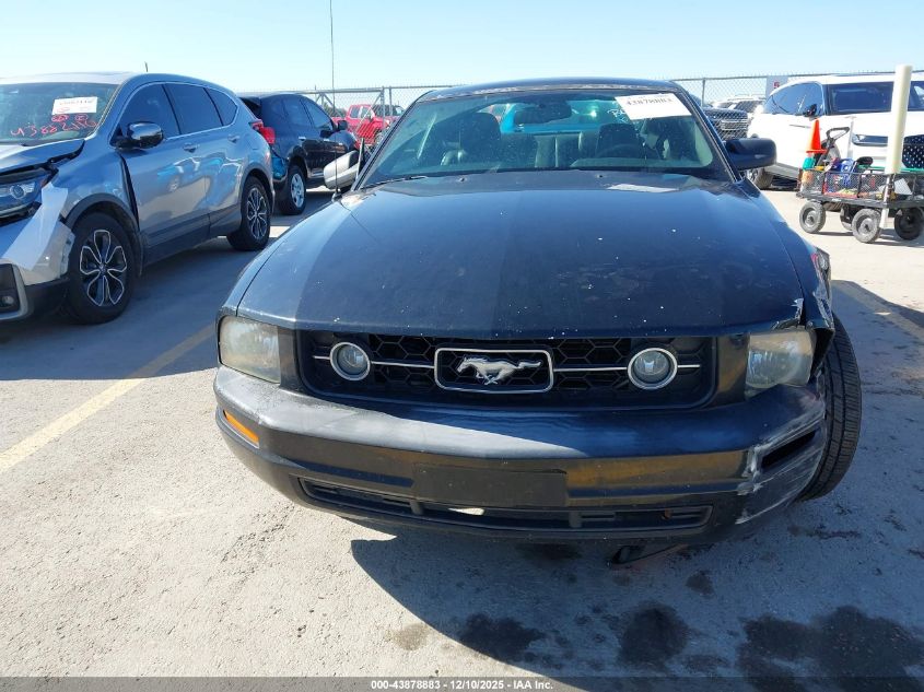 2009 Ford Mustang V6/V6 Premium VIN: 1ZVHT80N195118706 Lot: 43878883