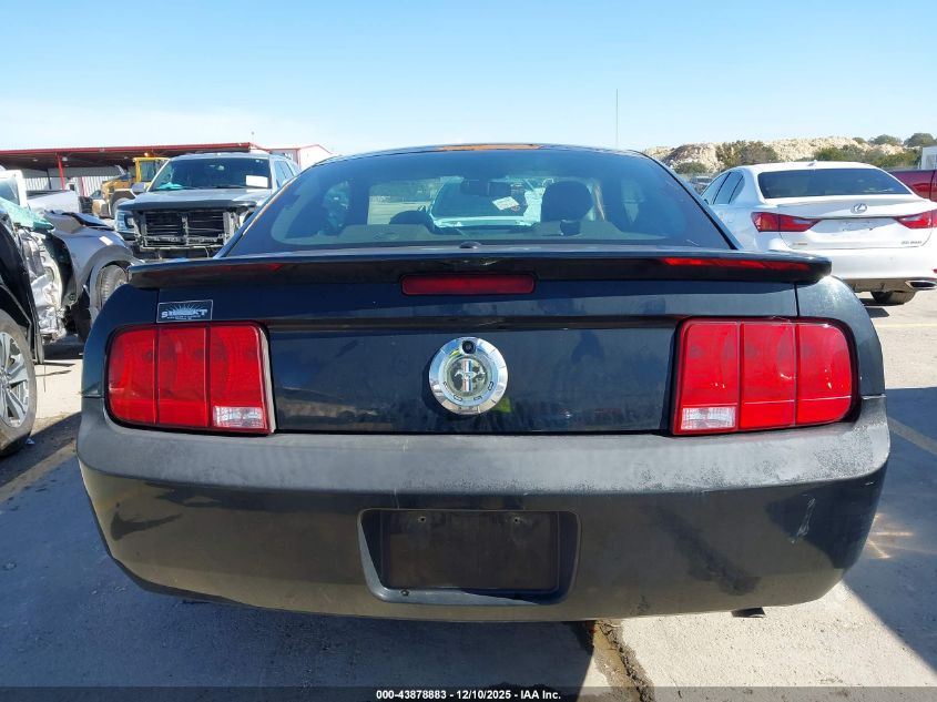 2009 Ford Mustang V6/V6 Premium VIN: 1ZVHT80N195118706 Lot: 43878883