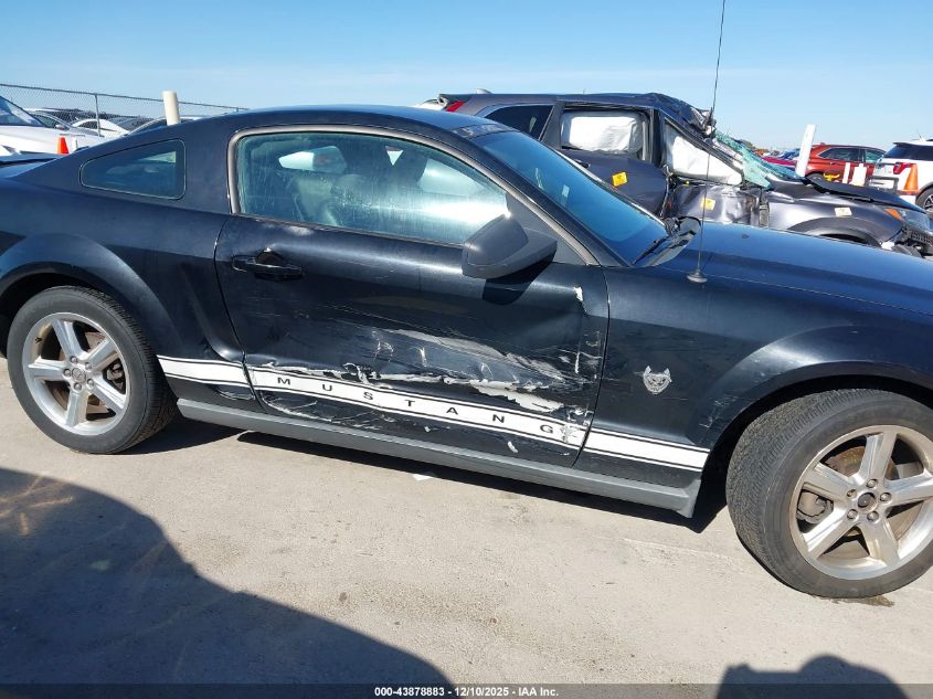 2009 Ford Mustang V6/V6 Premium VIN: 1ZVHT80N195118706 Lot: 43878883