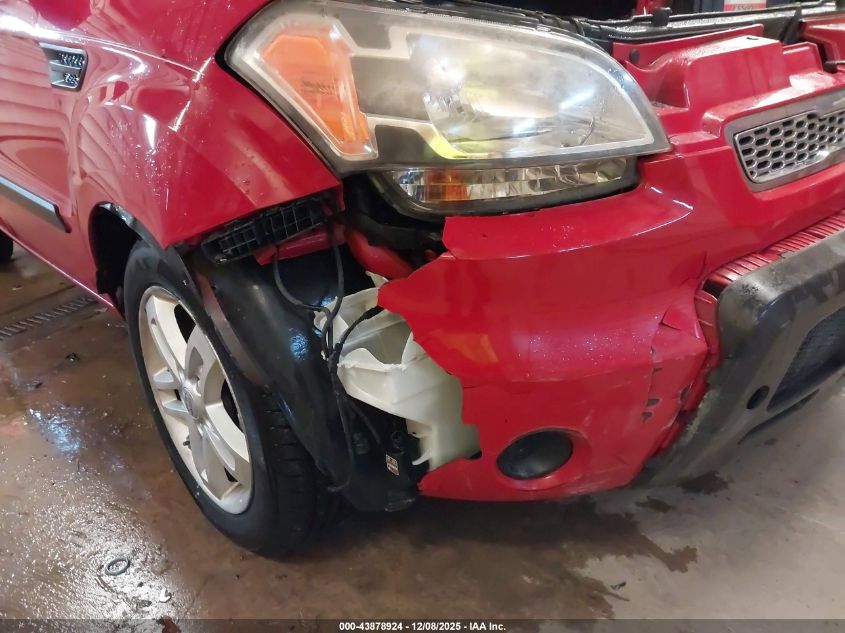 2010 Kia Soul + VIN: KNDJT2A23A7194233 Lot: 43878924